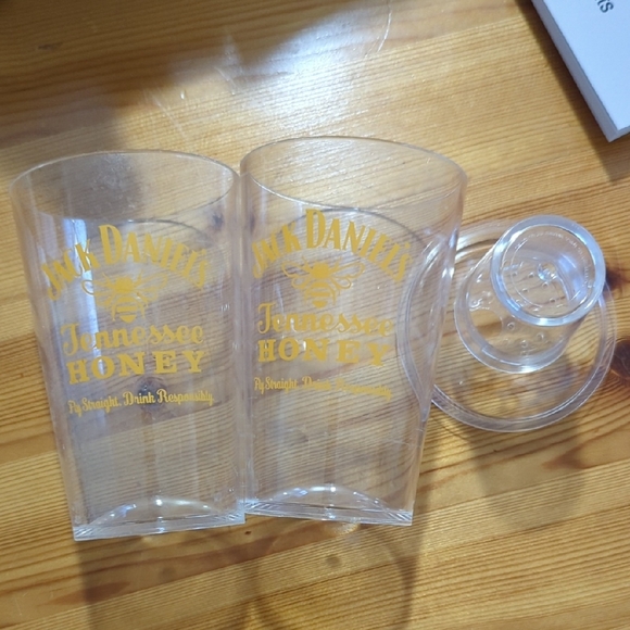 Jack Daniels Other - Jack Daniels Tennessee Honey Clear Glass Set